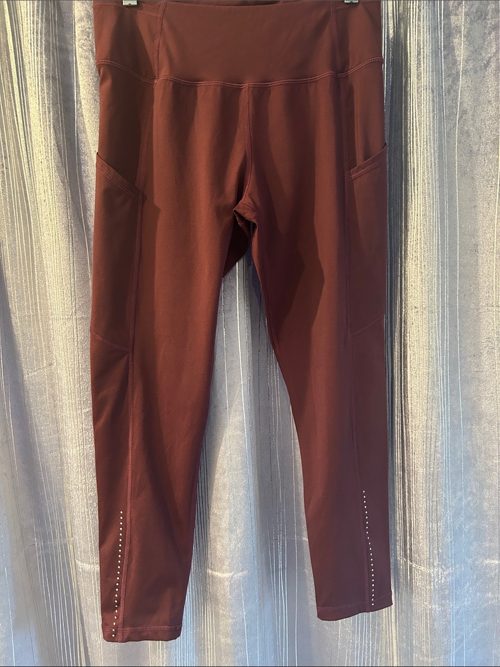 Lululemon Fast and Free high rise tight 23"
Burgundy.  Size 8